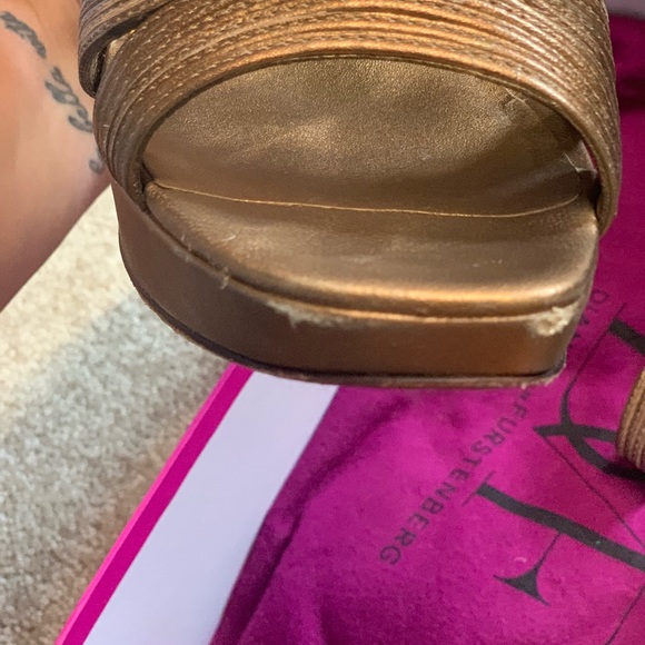 70s inspired DVF LUNA BRONZE HEELS - Picture 5 of 8